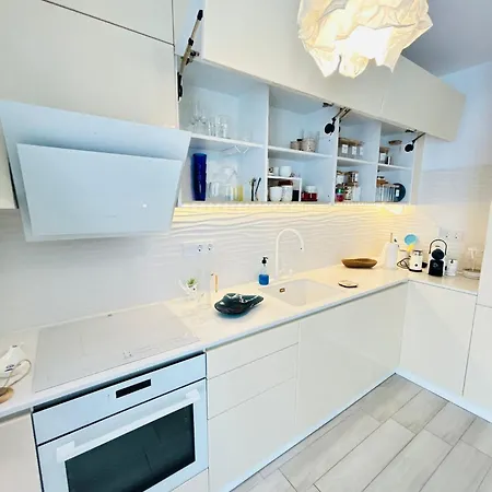 Sunny & Peaceful Chic Retreat דירה טימישוארה