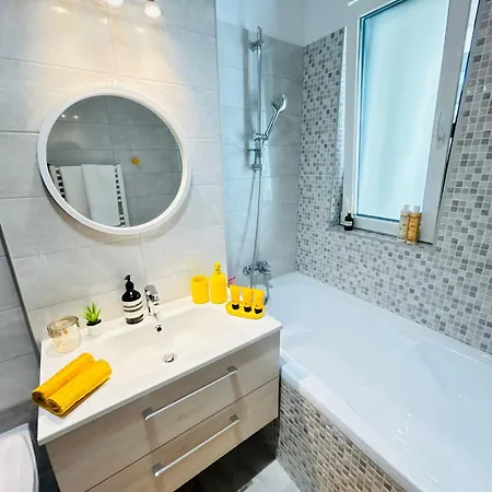 Sunny & Peaceful Chic Retreat *