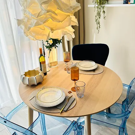 Sunny & Peaceful Chic Retreat