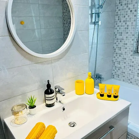 Sunny & Peaceful Chic Retreat *