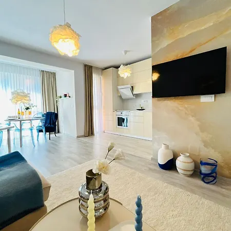 Sunny & Peaceful Chic Retreat *