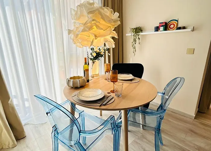 Sunny & Peaceful Chic Retreat Apartment *