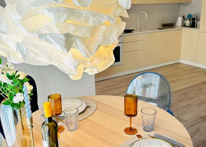 Sunny & Peaceful Chic Retreat *