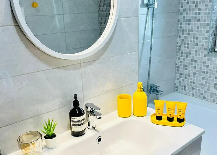 Sunny & Peaceful Chic Retreat *